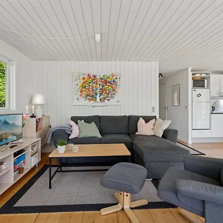 Holiday home Conradine - 600m From The Sea By Interhome Krusa
