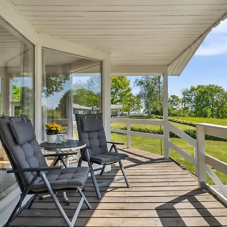 Nyaraló Conradine - 600m From The Sea By Interhome *