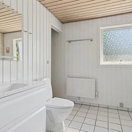 Holiday home Conradine - 600m From The Sea By Interhome *