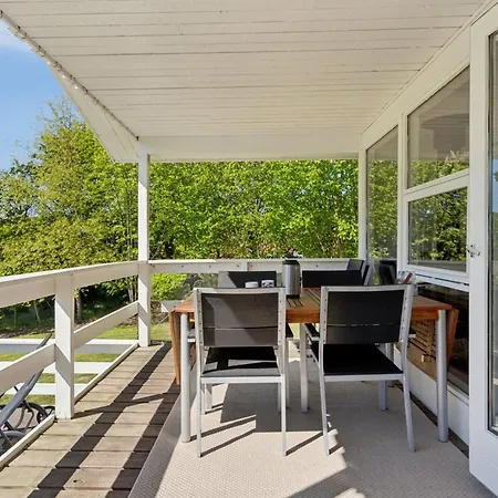 Holiday home Conradine - 600m From The Sea By Interhome Krusa